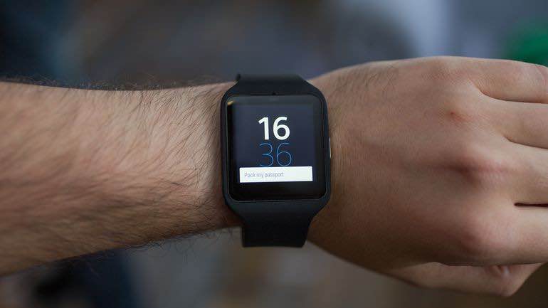 Sony smart watch 3 al polso