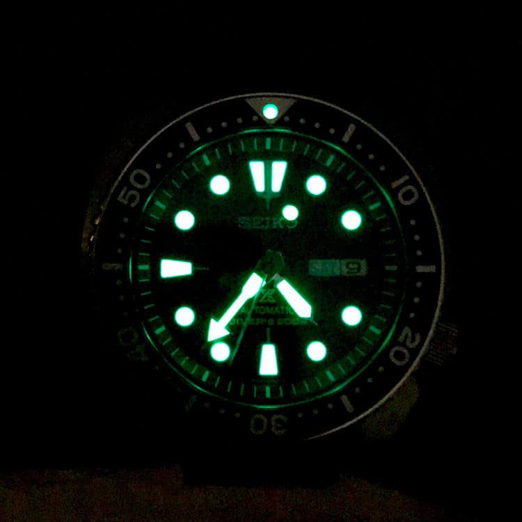 Luminescenza Seiko SRP777