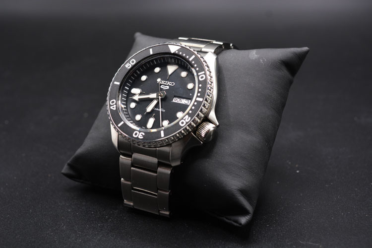 seiko 5 sport nero
