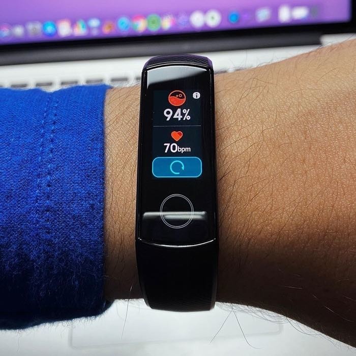 honor fitbit band