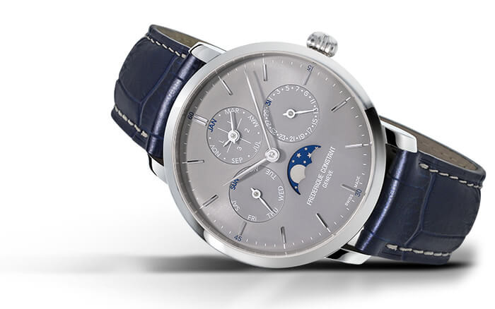 Frederique Constant Slimline Perpetual Calendar Manufacture, con cassa in acciaio da 42 mm e cinturino in alligatore blu navy (prezzo di 8.290 euro).