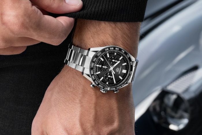 tag heuer carrera on wrist