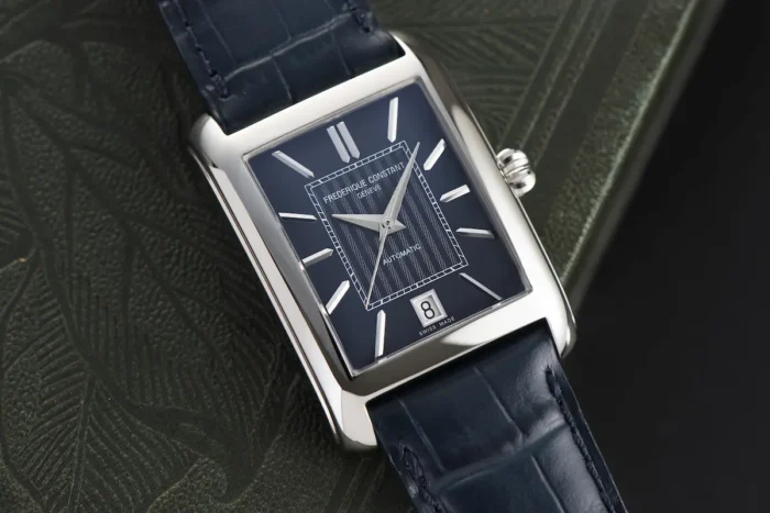 Frederique Constant Classics Carrée