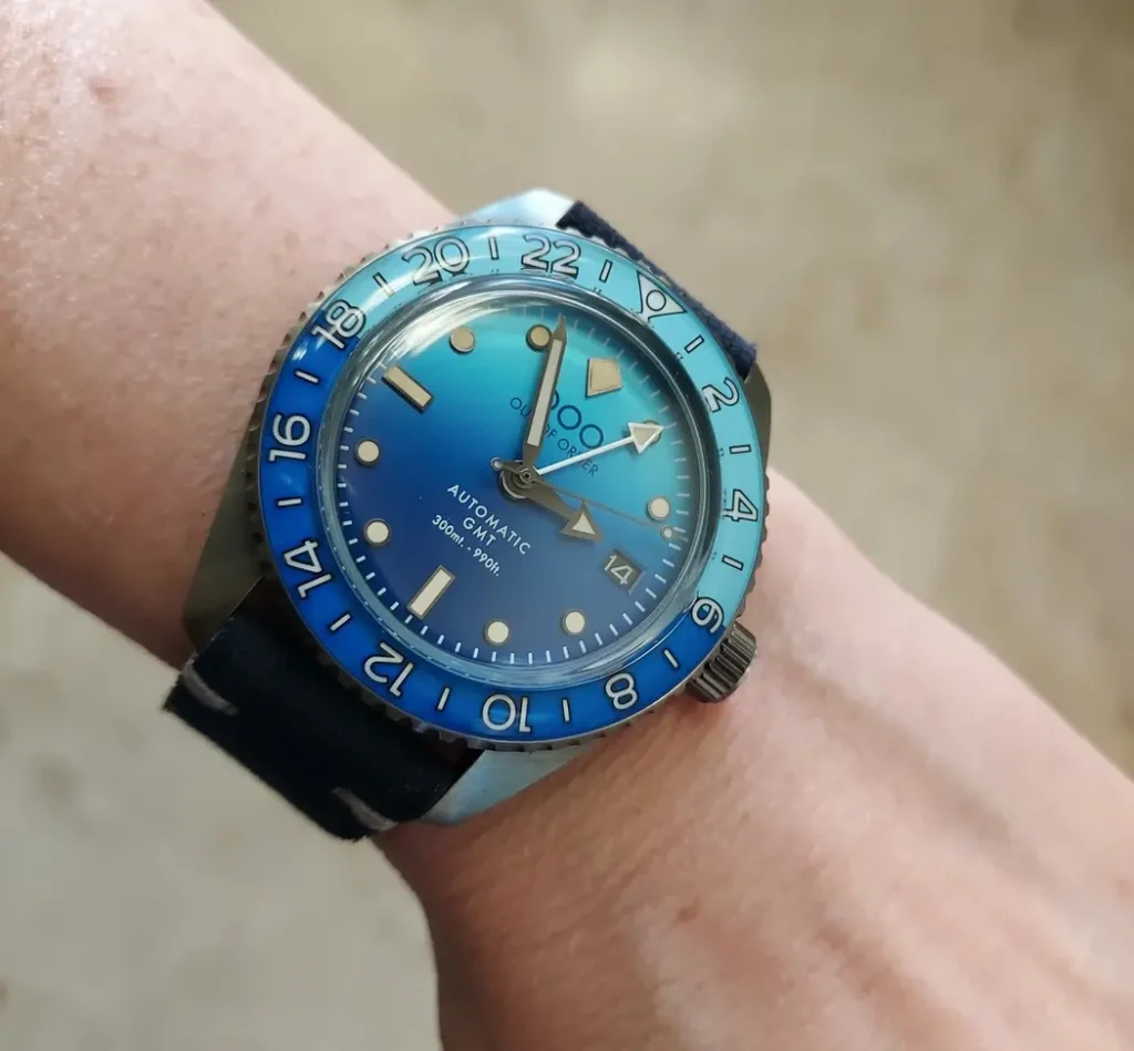 OOO - Out of Order® Watches Bomba Blu Automatic GMT (9)