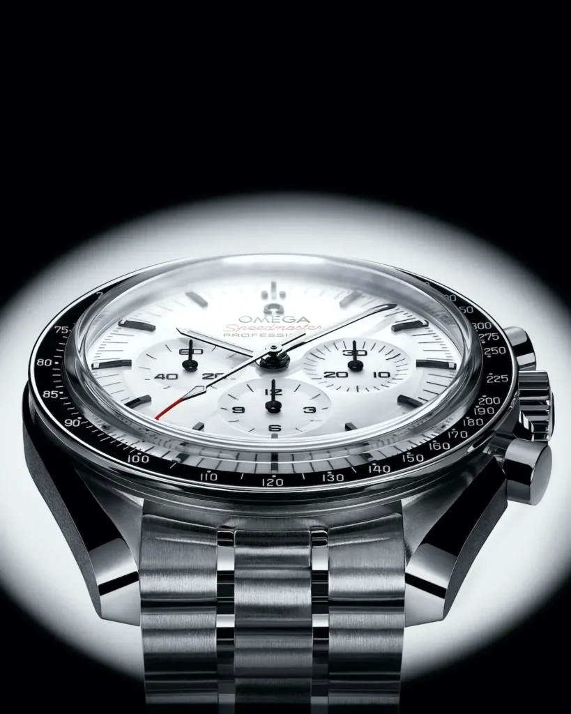 Omega Speedmaster Moonwatch con quadrate bianco