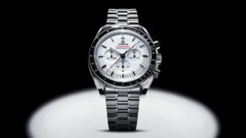 Omega Speedmaster Moonwatch con quadrate bianco