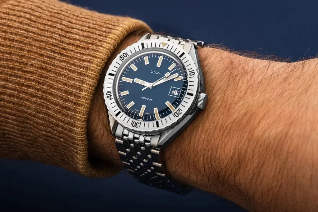 Doxa Sub 200 con ghiera in acciaio lucido