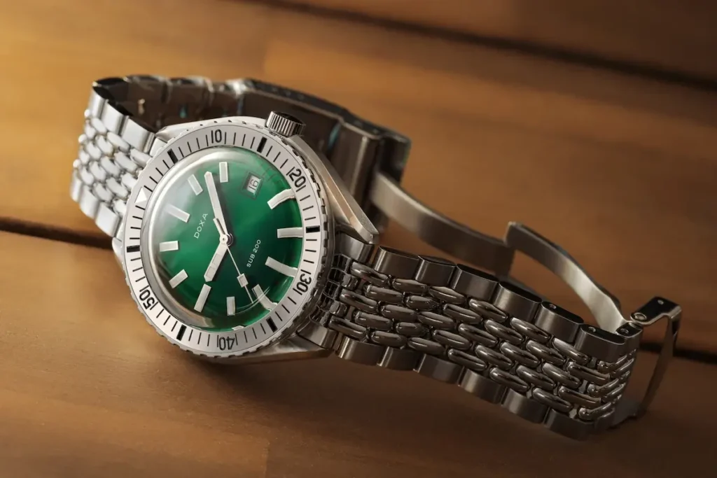 Doxa Sub 200 con ghiera in acciaio lucido