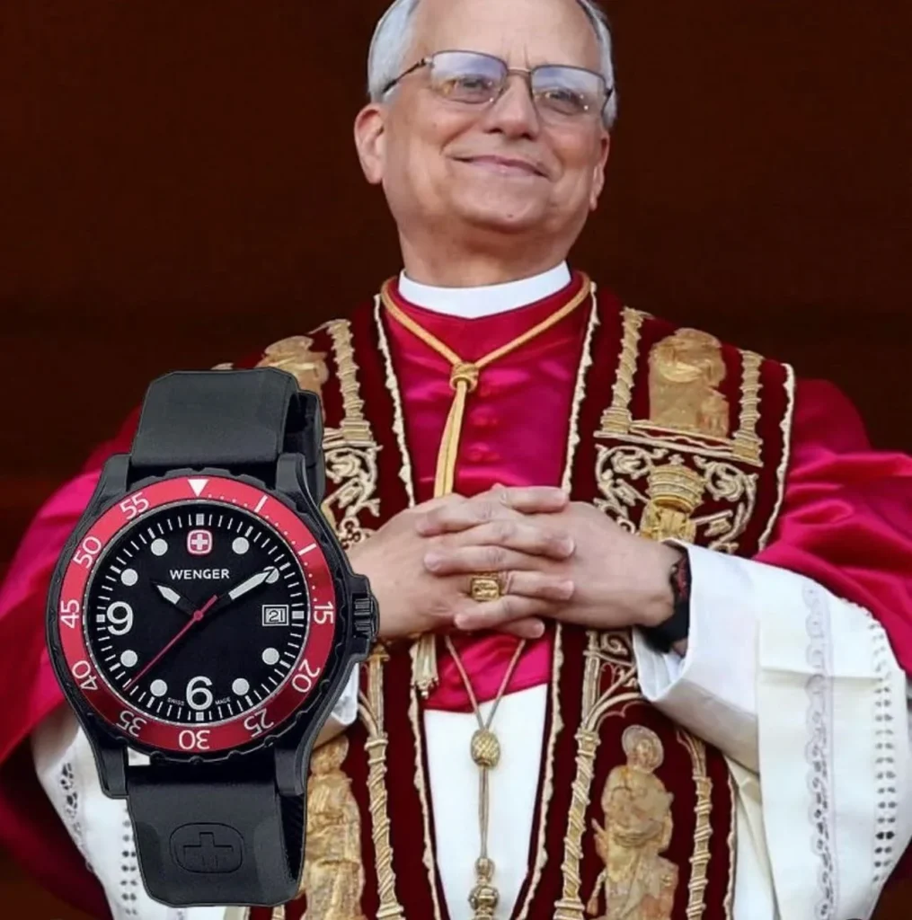 L'orologio al polso di Papa Leone XIV