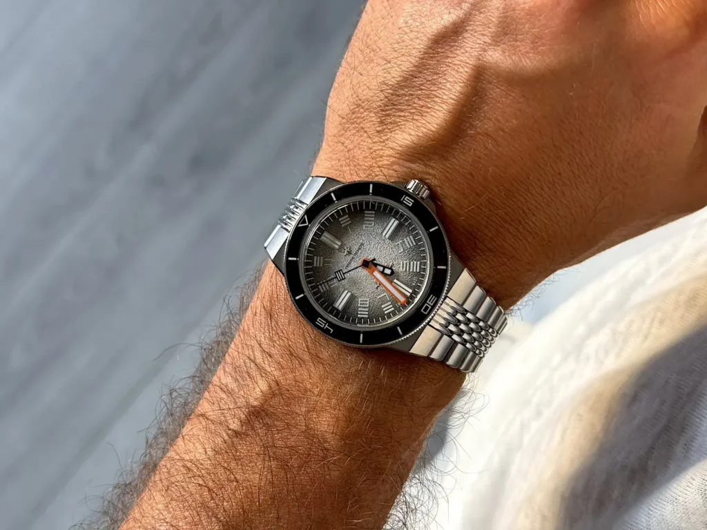 Officine Tecniche Aquas PUGNOCHIUSO 01