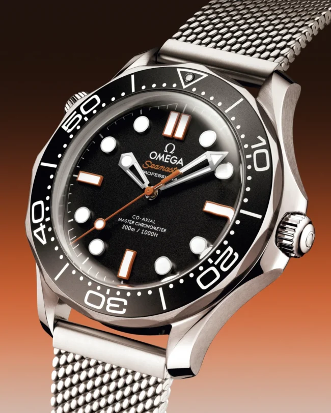 Omega Seamaster Diver 300M No-Date con dettagli Arancione recensione
