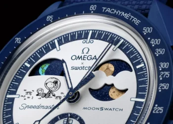 MoonSwatch Mission to Earthphase – Moonshine Gold
