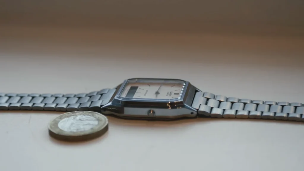 Casio AQ-230