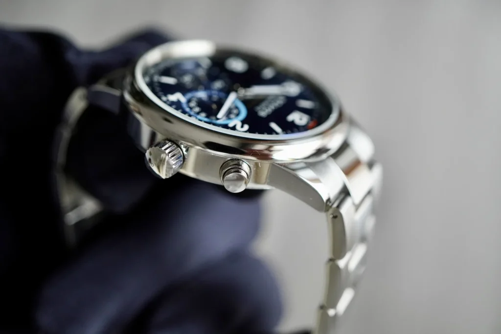 NOMOS Club Sport neomatik “ore nel mondo NOMOS Club Sport neomatik “ore nel mondo