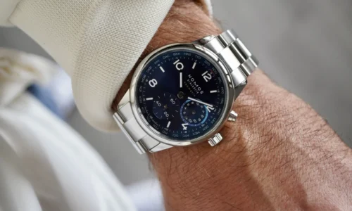 NOMOS Club Sport neomatik “ore nel mondo