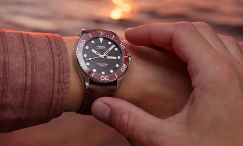 Mido Ocean Star 200C con lunetta in ceramica rossa