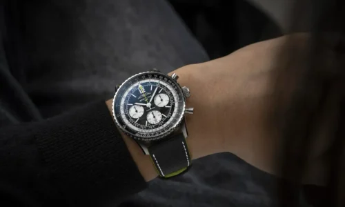 Breitling torna in F1 con Aston Martin: