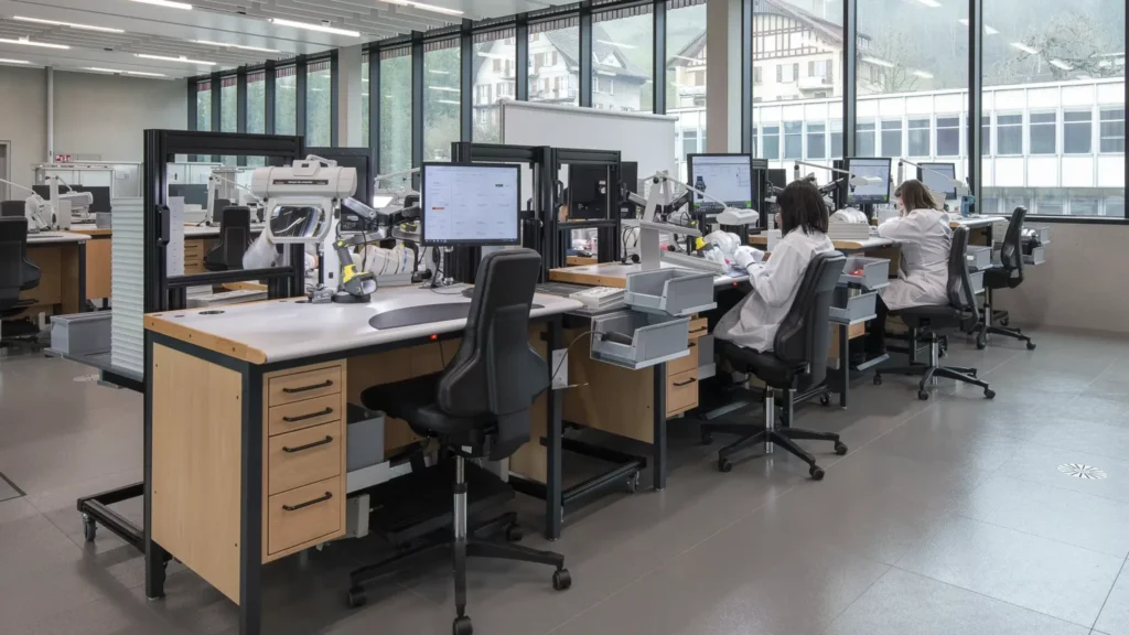 La manifattura di Le Locle e la nuova fase industrialeLa manifattura di Le Locle e la nuova fase industriale