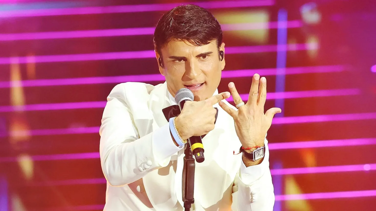 Orologio di Sal Da Vinci a Sanremo 2026