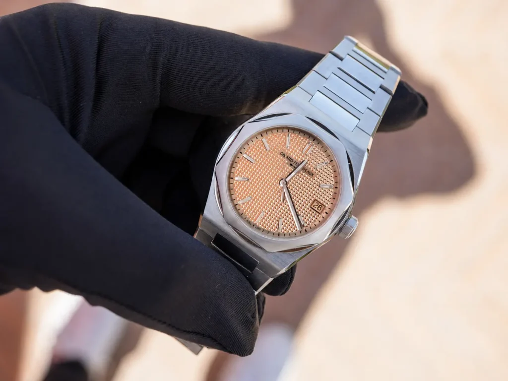 Girard-Perregaux Laureato Fifty 39mm Girard-Perregaux Laureato Fifty 39mm