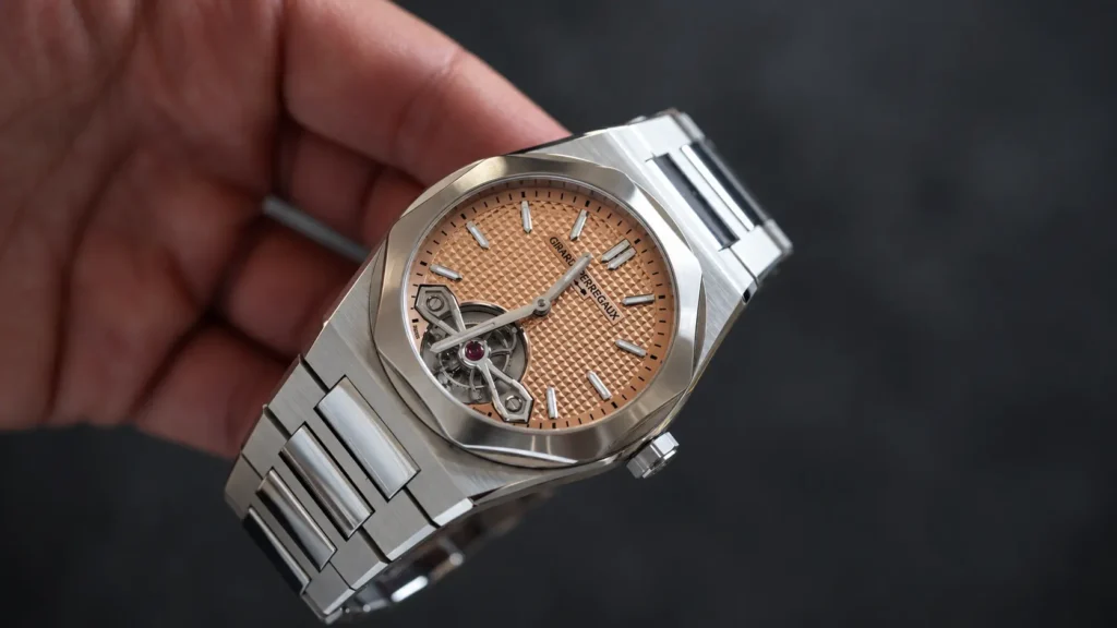 Girard-Perregaux Laureato Fifty Tourbillon Micro-Rotor 39 mm Girard-Perregaux Laureato Fifty Tourbillon Micro-Rotor 39 mm