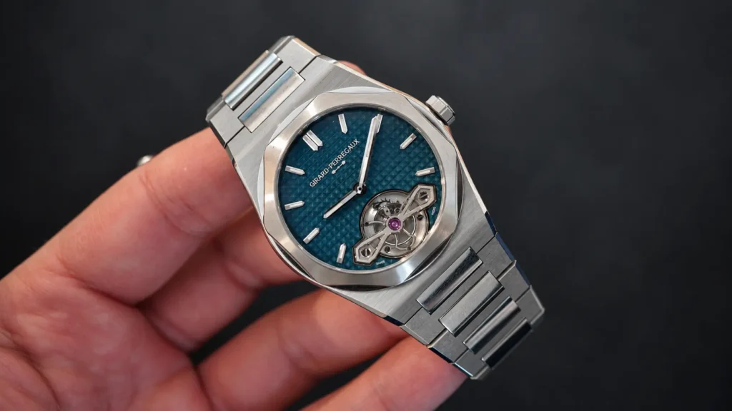 Girard-Perregaux Laureato Fifty Tourbillon Micro-Rotor 39 mm Girard-Perregaux Laureato Fifty Tourbillon Micro-Rotor 39 mm
