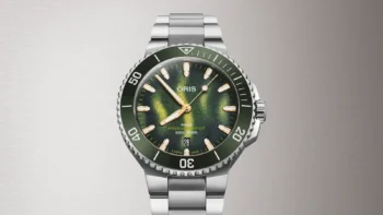 Oris Aquis Kelp Forest Limited Edition su bracciale in acciaio, con quadrante verde e lunetta in ceramica verde
